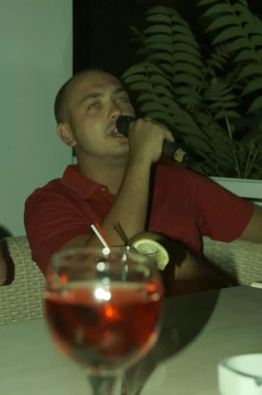 Андрей алексин песни. Алексин как ты меня достала. Алексин одеяло. Певец алексин андрей. Александр рыбак достала меня.