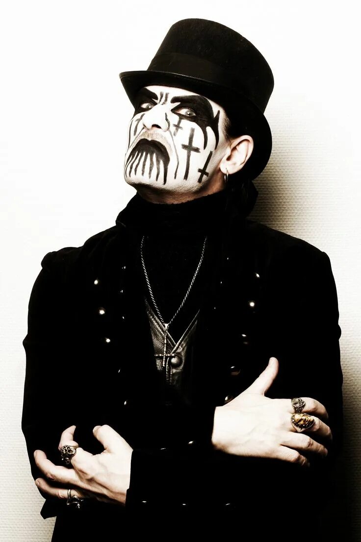King daimond. The king of diamonds. King diamond 2023. King diamond переводы. Кинг даймонд.