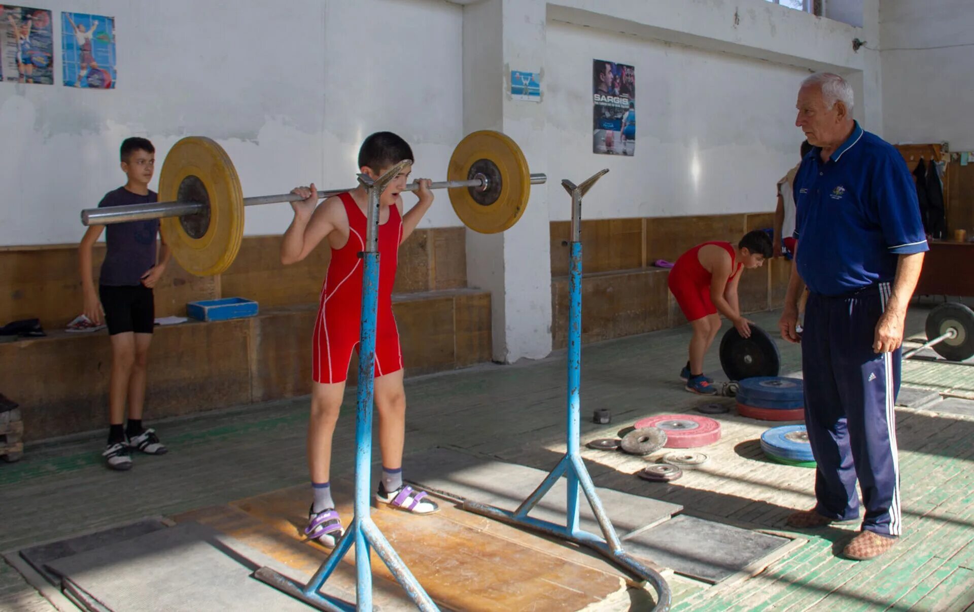 Профиль спортивной школы. Тренер по тяжелой атлетике Ереван. Тренера по тяжелой атлетике г Тырныауз.