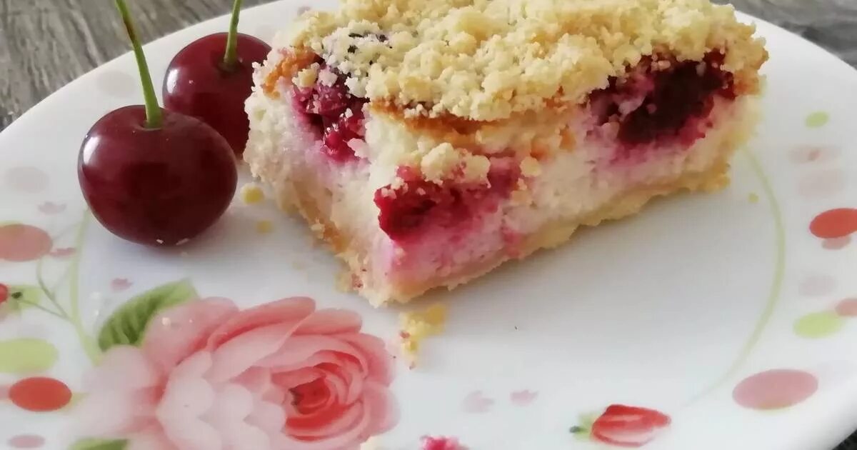 королевская ватрушка с творогом и ягодами