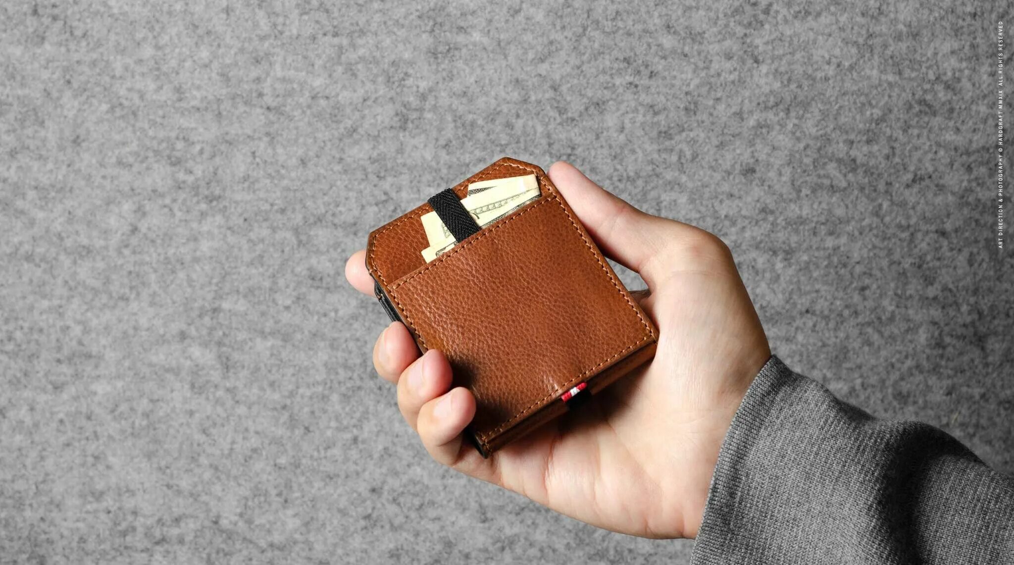 Case class. Tada! card case classic — картхолдер из кожи. hard graft.