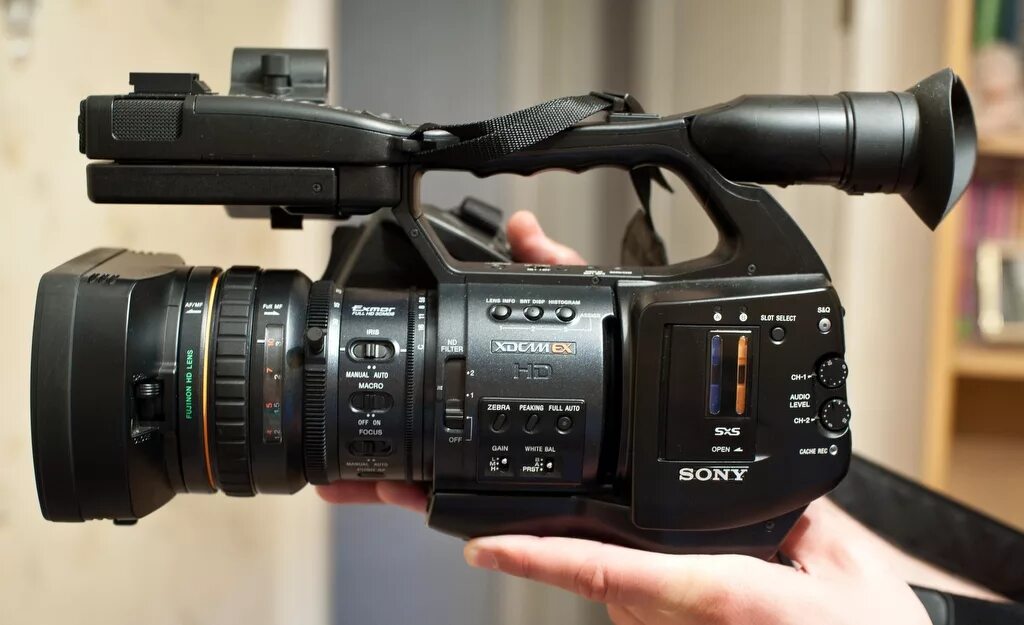 Зеркальный фотоаппарат самсунг. Xdcam ex-1r. Sony pmw-ex1 аккумулятор. Nieros, ex01. Шкаф коммутационный взрывозащищенный.