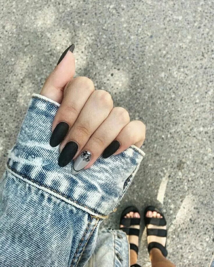 ногти в стиле гранж короткие. маникюр в стиле гранж на короткие. маникюр в стиле гранж на длинные. маникюр на короткие ногти гранж. маникюр гранж длинные ногти.