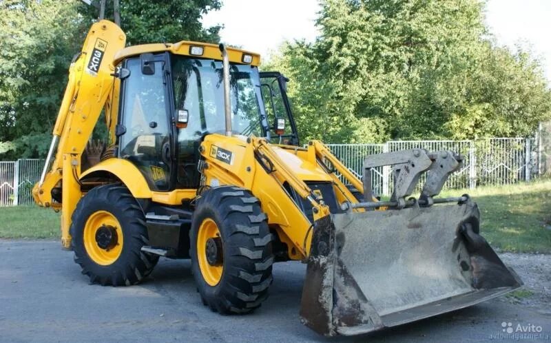 Аренда трактора buy ticket. Экскаватор-погрузчик JCB 3cxs14m2nm. JCB 3cx SM. Экскаватор-погрузчик JCB 3cx super. Трактор JCB 3cx.