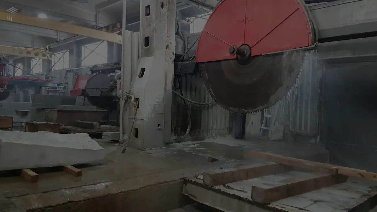 Зао каменногорское карьероуправление. Гранитный комбинат. Гранитный комбинат. Покровск-уральский щебеночный завод. Упаковка гранита.