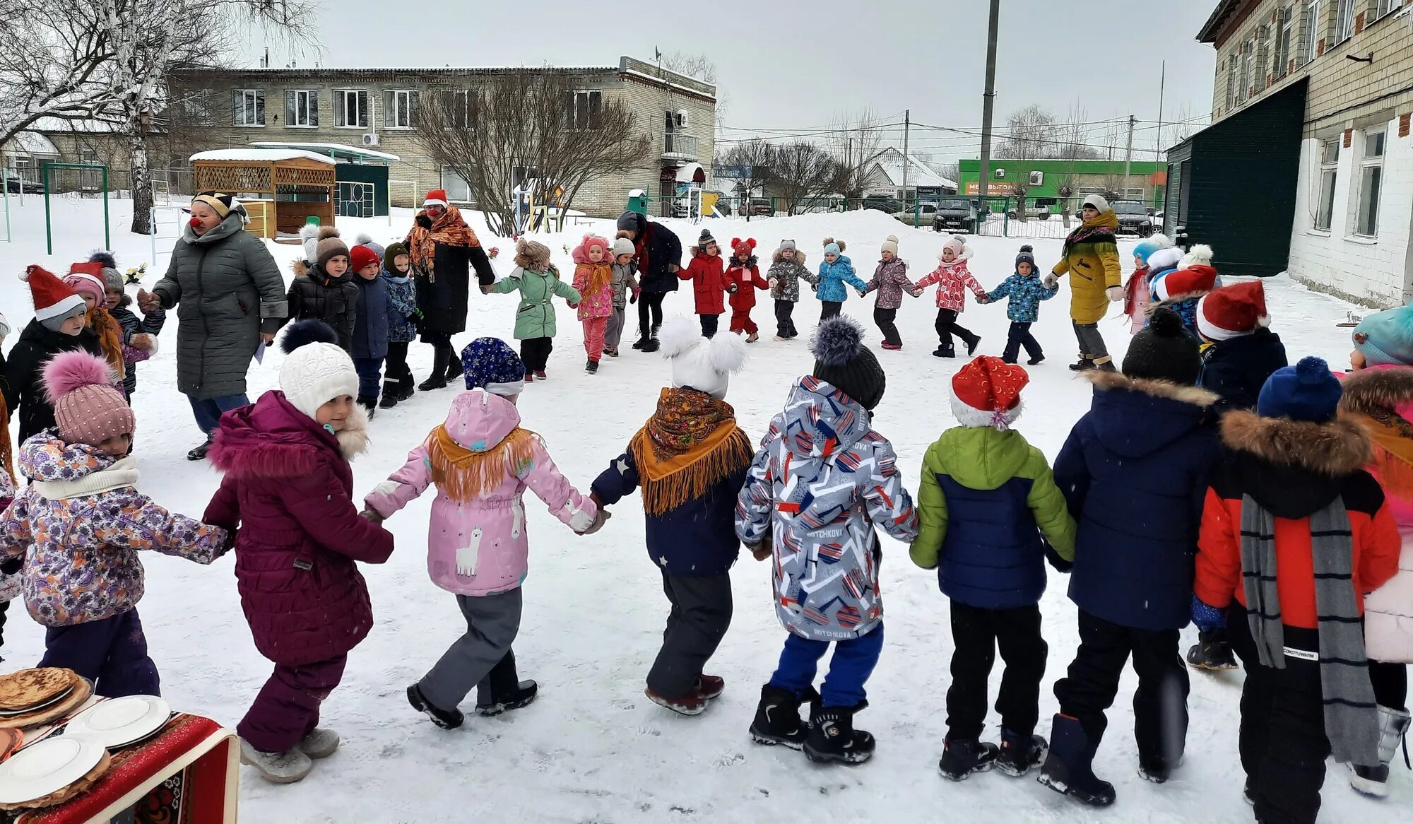 Масленица в детском саду. Дети зимой. Дети в детском саду. Детям о Масленице. Новости сайта сада масленица