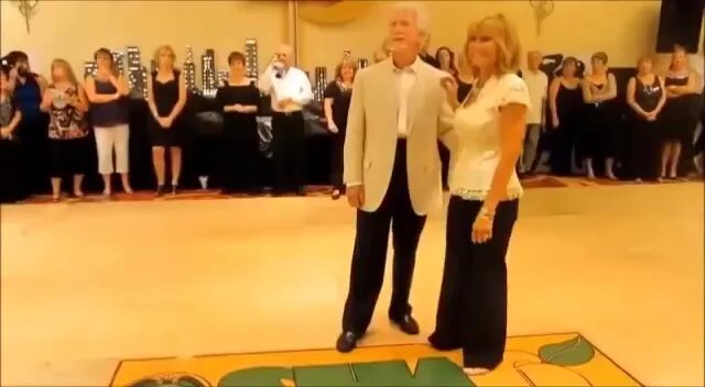 танцы под королева. студия танца queen жуковский. танцовщица тарин лопес. танцы под королева. танцы под королева.