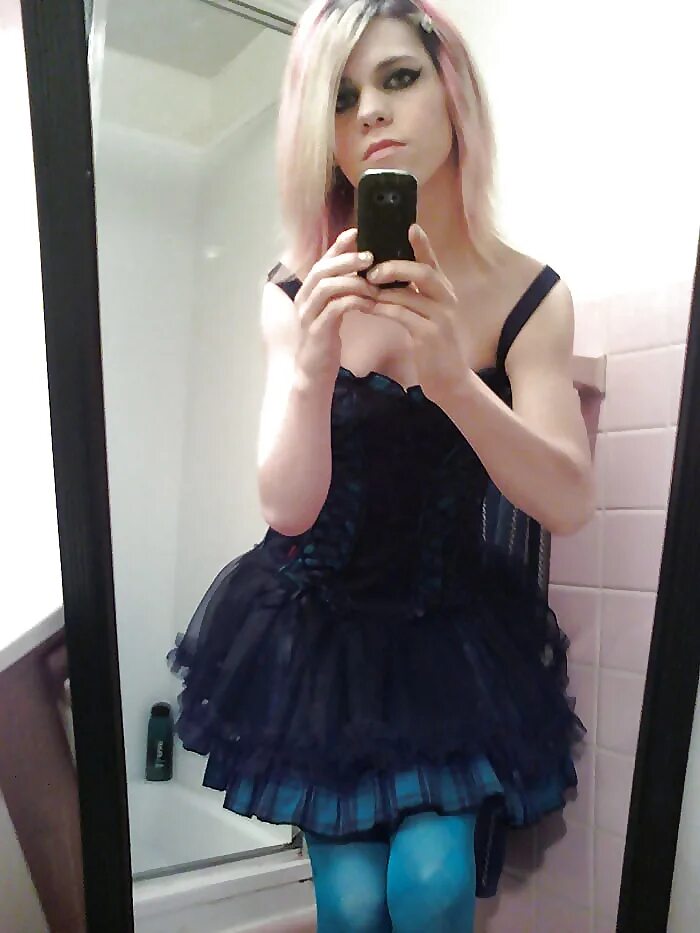 Femboys sissy crossdressers