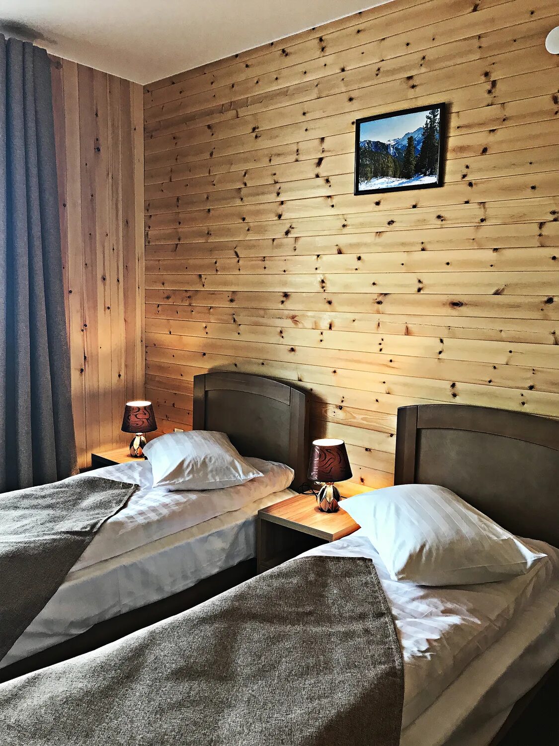 Листвянка байкал снять. Гостевой дом baikal cedar. гостевой дом кедр листвянка. байкальский кедр листвянка. отель &quot;байкальский кедр&quot; листвянка.