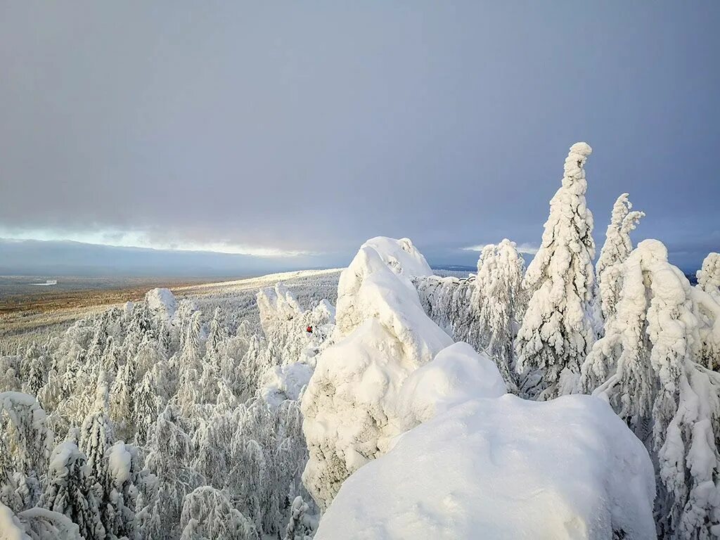 Колпаки пермь. Гора колпаки Пермский край. Горнозаводск гора колпаки. Гора колпаки Пермь. Колпаки Пермский край зимой.