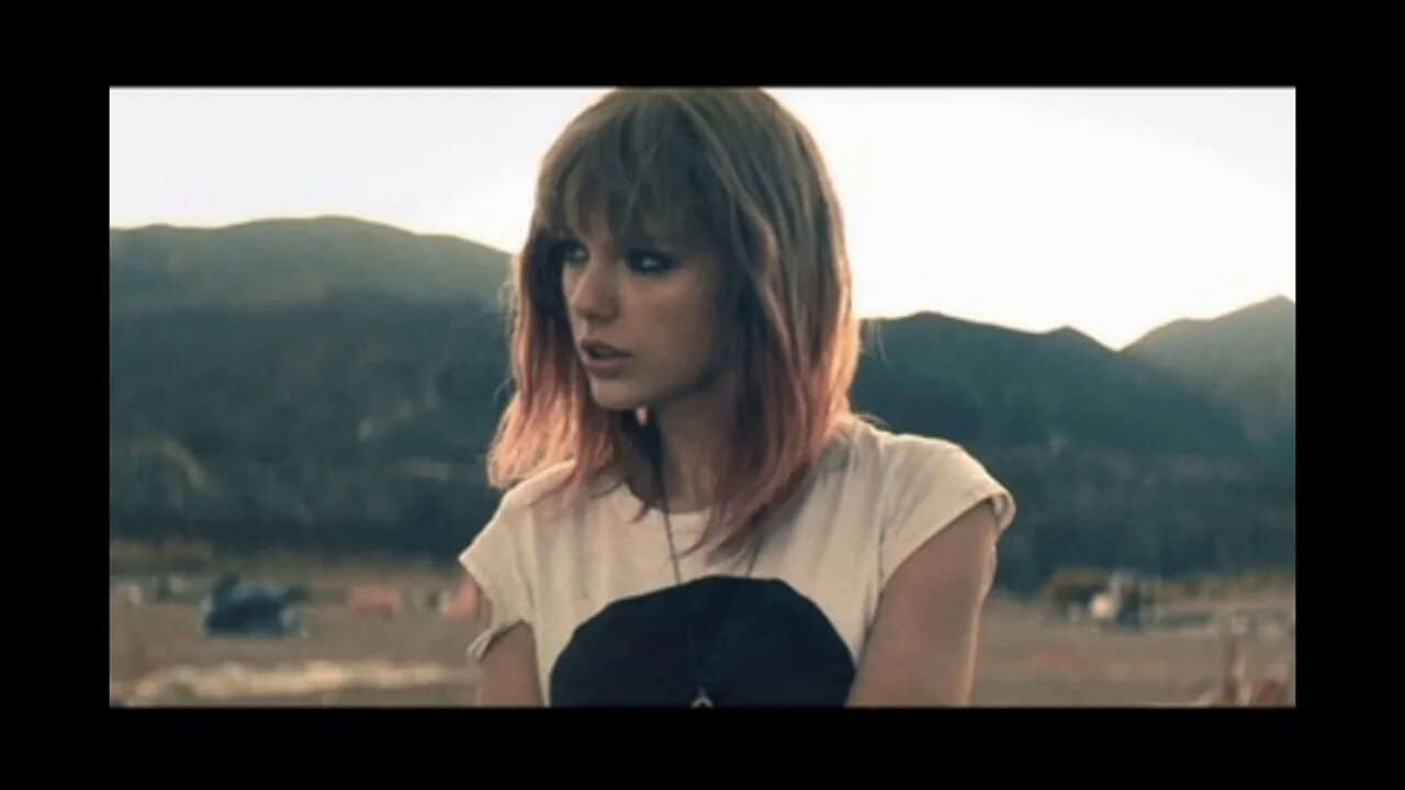 Тейлор свифт trouble. Тейлор Свифт трабл. Тейлор Свифт i knew you were Trouble. Taylor Swift i knew. I knew you were Trouble.