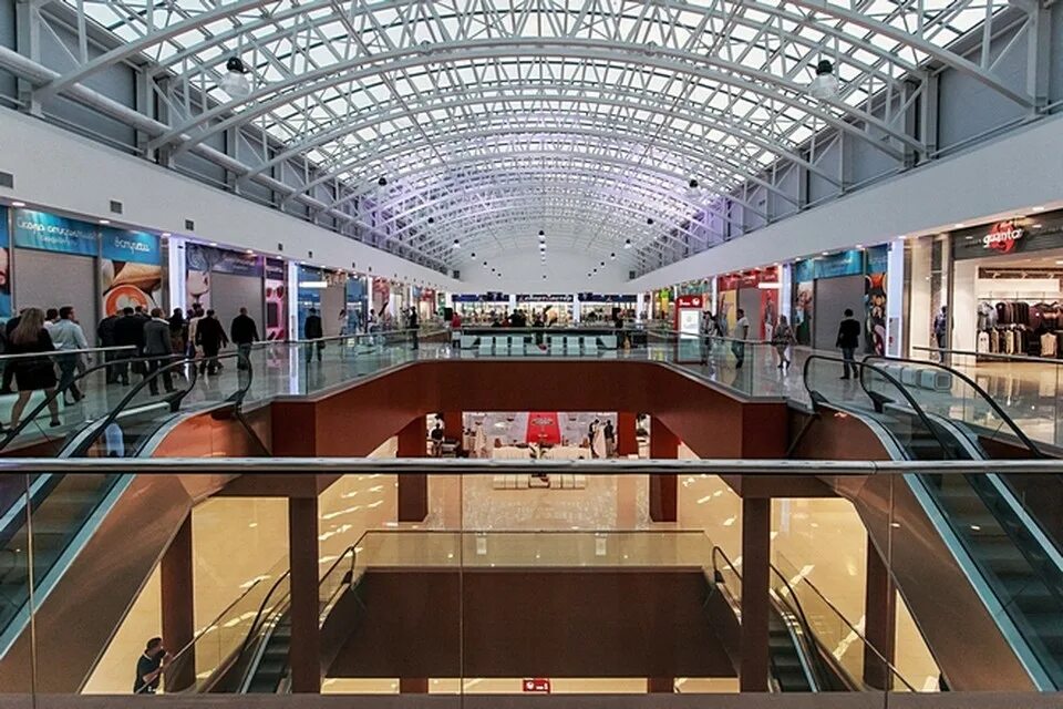 тай галерея. торговый центр поволжье саратов. торговый центр в саратове тау галерея саратов. торговый центр тау галерея город саратов. бц арена саратов.