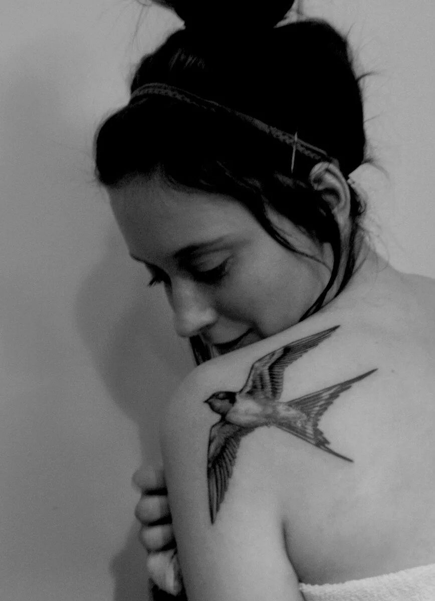 Pin on Fantasy/ Woman