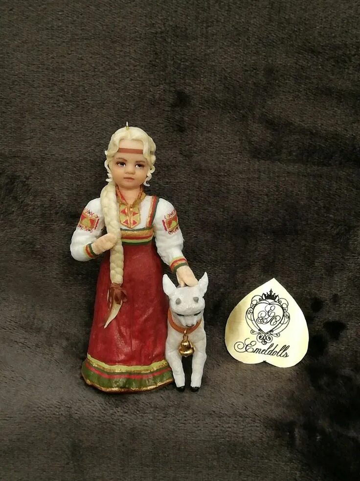 Ёлочная игрушка сестрица аленушка. Неваляшка малая аленушка 01698. Аленушка игрушка. Неваляшка stellar аленушка. Советская елочная игрушка аленушка.
