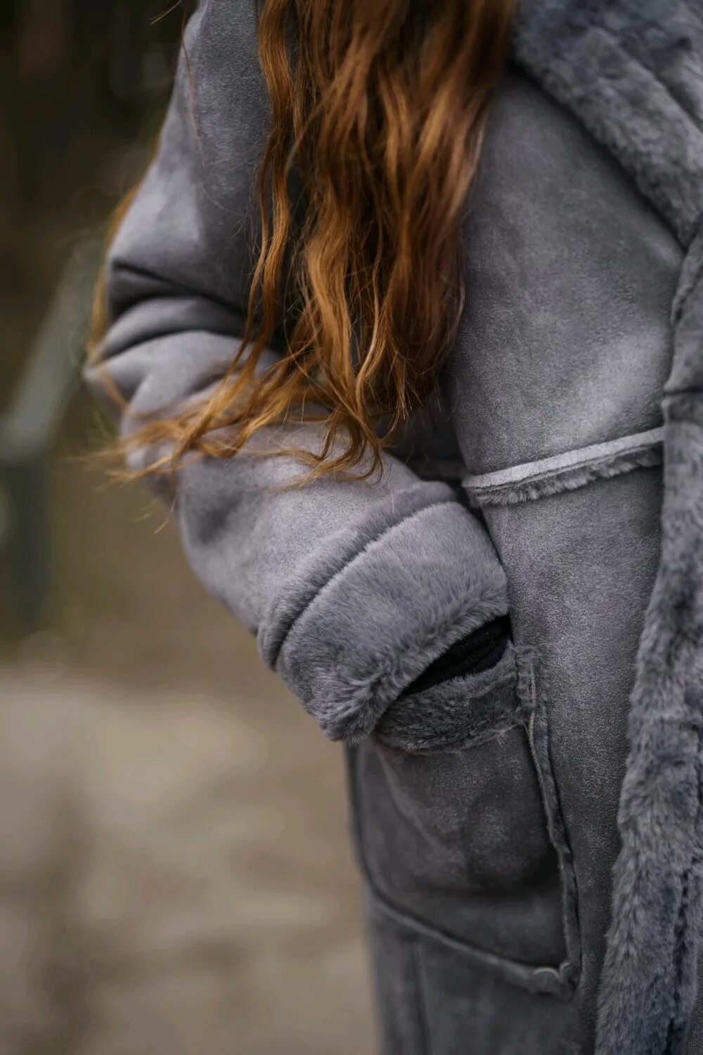 Модные дубленки. Дубленка женская из искусственной замши. Искусственная шуба дубленка. Модные белые шубки из искусственного меха. Дубленки.