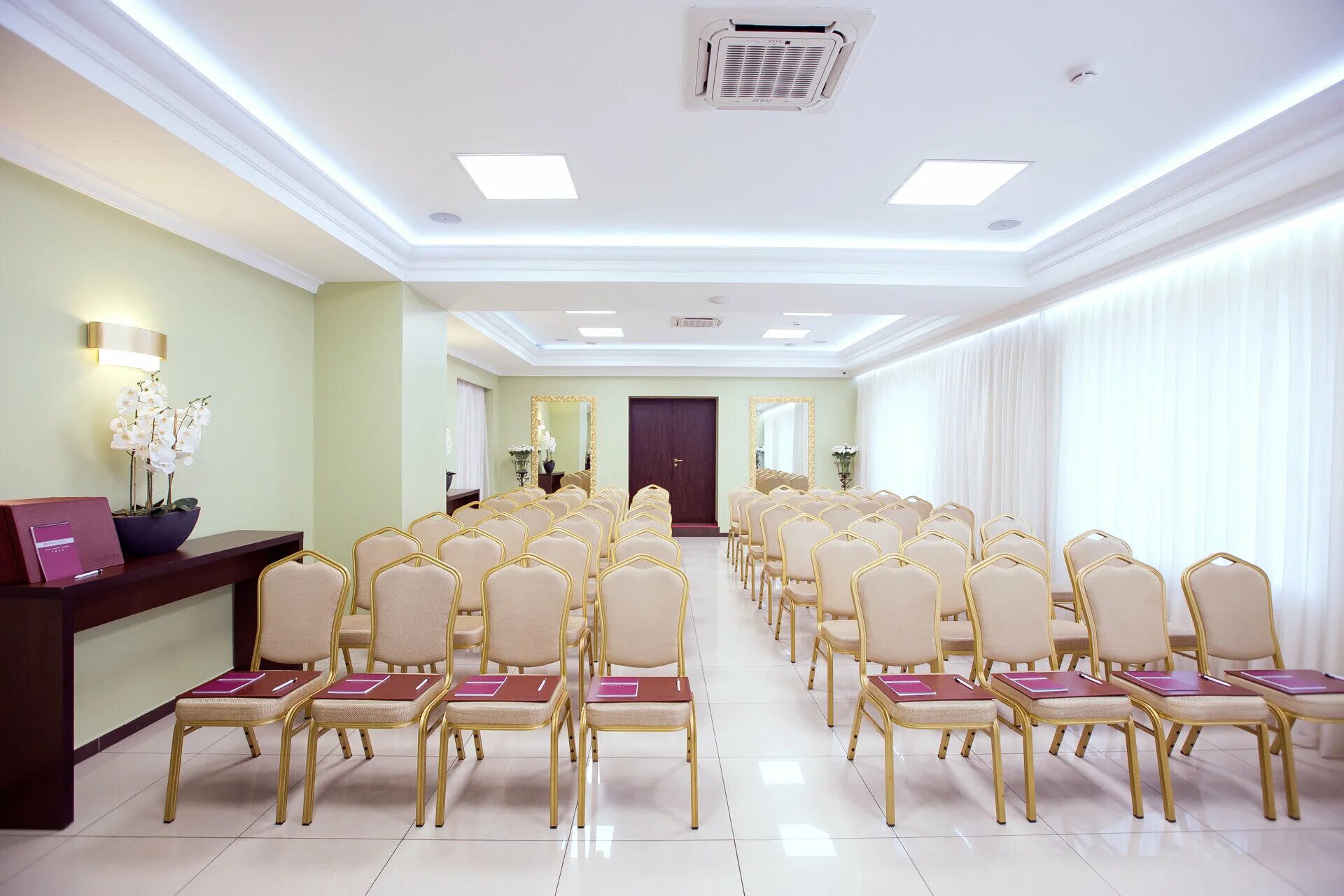 бардин отель новокузнецк номера. отель бардин конференц зал. бардин отель новокузнецк зал. бардин ресторан новокузнецк. отель бардин новокузнецк официальный сайт.