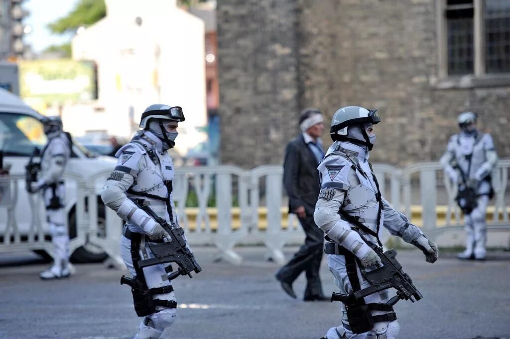 Полиция россии будущего. Новая форма полиции украины. Полиция будущего фото. Как изменится полиция в будущем. Полицейское обмундирование.