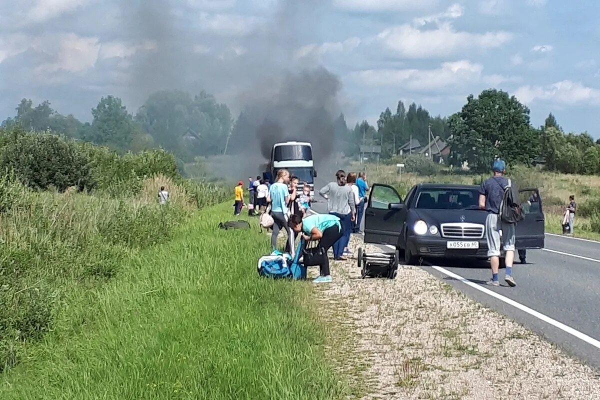 Пыталово в контакте наша жизнь. Жесть по Псковской области. Жесть по псковски аварии. Группа жесть по псковски.