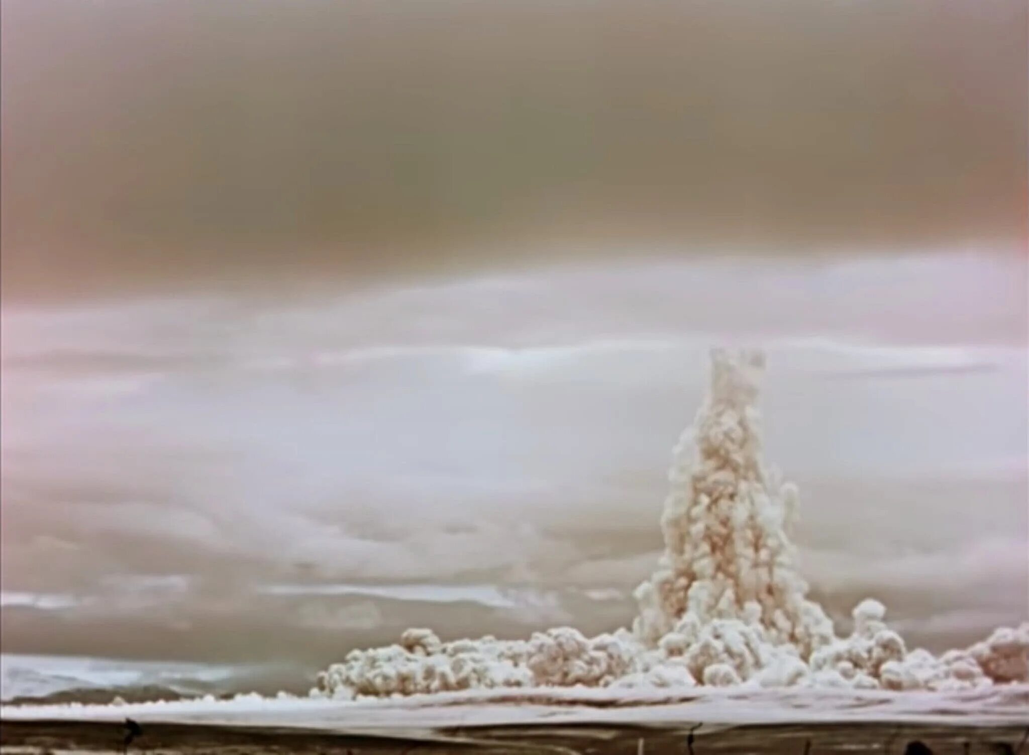 Мощнейший ядерный взрыв в истории. Царь бомба 1961. Водородная бомба новая земля 1961. Новая земля ядерный полигон царь бомба. Полигон новая земля царь бомба.
