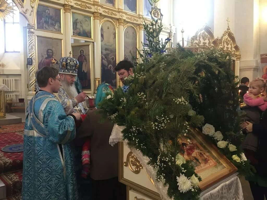 Работает ли церковь 31 декабря. Празднование рождества в 2025. церковь бердск рождество. архиепископ в бердске в преображенском храме. храм электроугли на рождество.