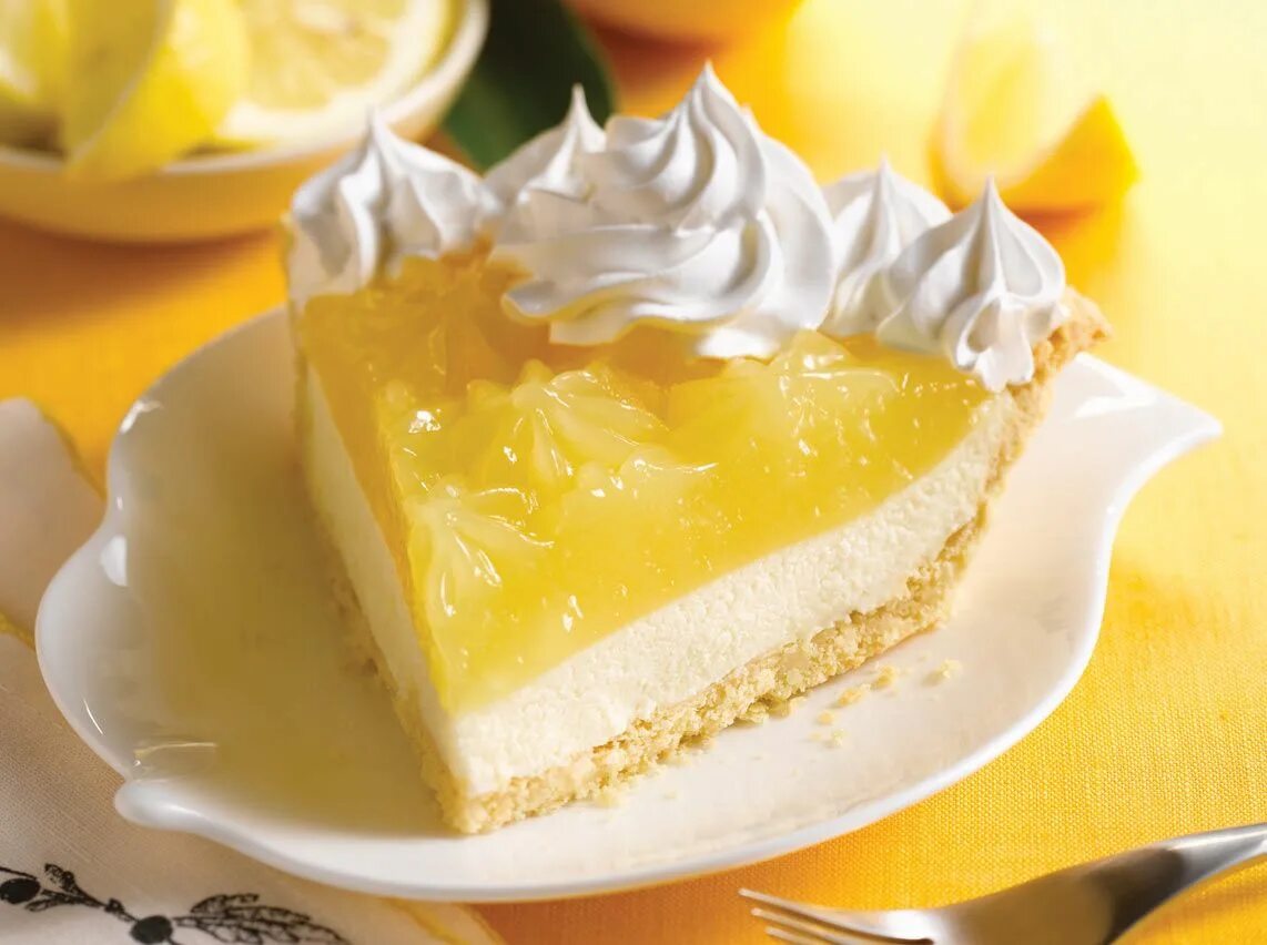 Lemon pie. Чизкейк нью-йорк с лимонным курдом. lemon cream pie. лимонный кремовый пирог. пирог с лимонным кремом.