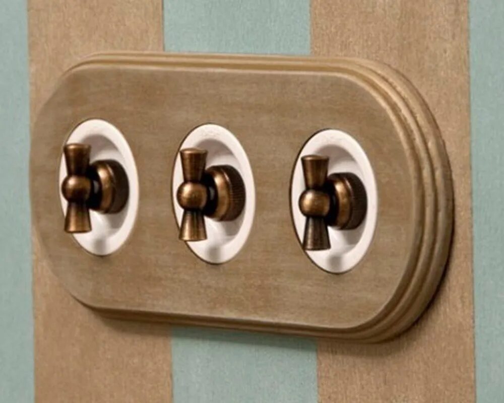 ретро розетки fontini. винтажные выключатели. винтажные выключатели. розетки фонтини и выключатели керамические. винтажные выключатели.