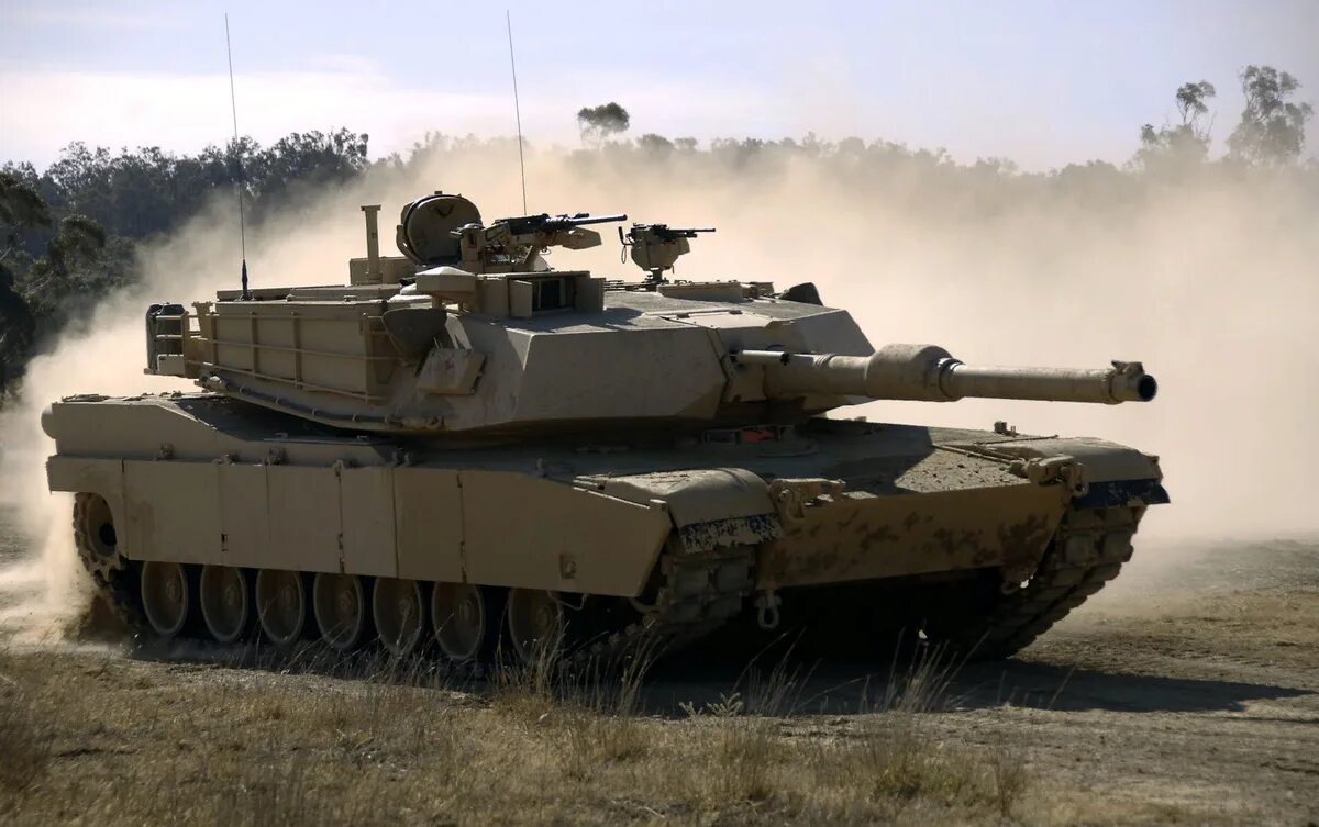 Танковые абрамс. Танк m1a1 Abrams. Танк m1 «Абрамс». M1 Abrams MBT. Танка m1 Abrams.