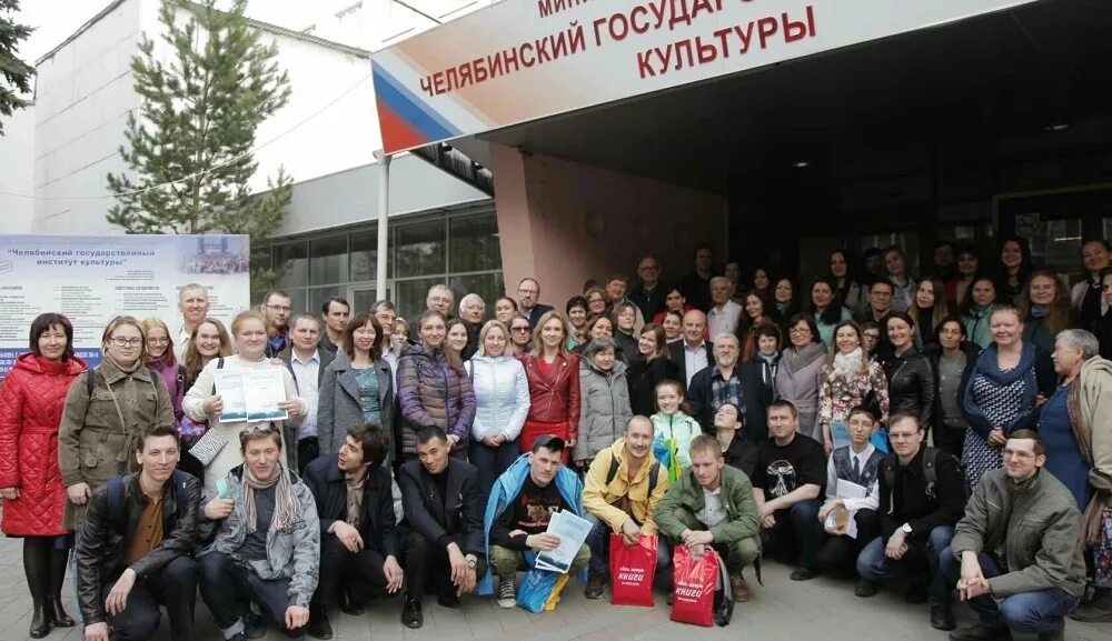 Шатверян ринх. Студенты на журфаке. V всесоюзное совещание молодых писателей 1970. Vi всесоюзное совещание молодых писателей. V всесоюзное совещание молодых писателей 1970.