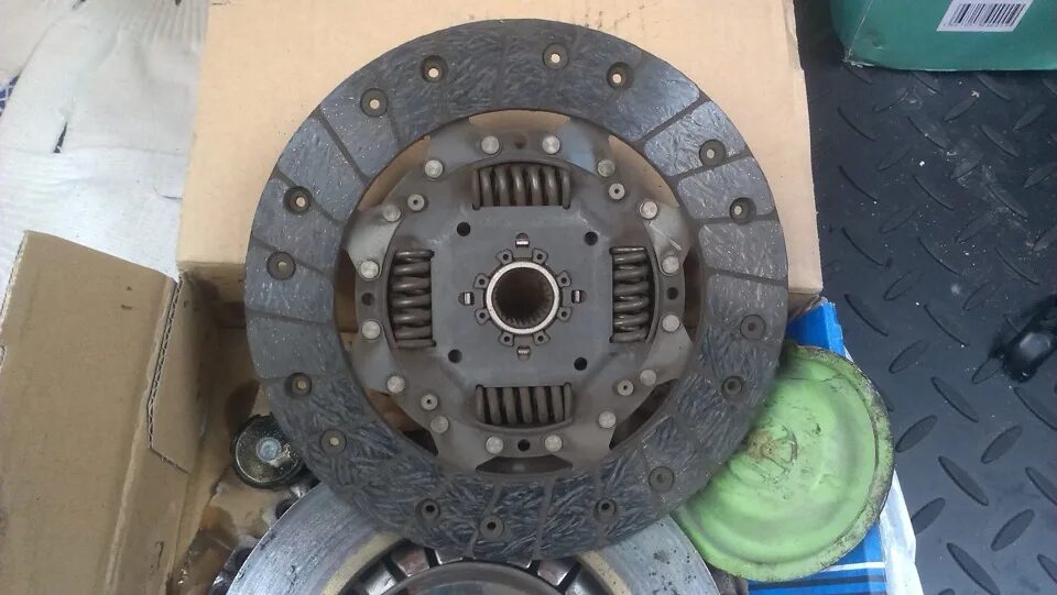 Сцепление берет. 412012300. Сцепление берет. На иж оде. 0b7311490 бу купить в москве.