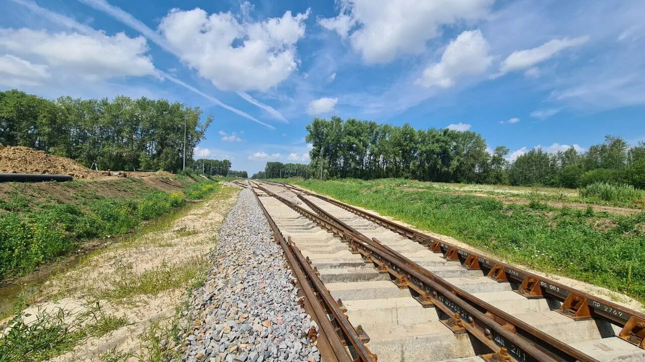 Железные дороги рязани. ЖД дорога. Фото железной дороги. Железнодорожный путь на станции. Тихоокеанская железная дорога.