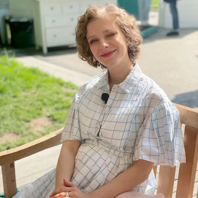 Лиза арзамасова фото сейчас Молодая мама Лиза Арзамасова показала рельефный пресс