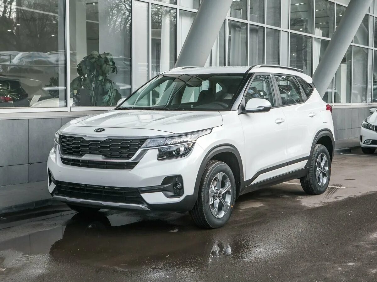 Киа селтос купить на авито. Киа Селтос 2021 белый. Kia Seltos 2021 белый. Kia Seltos 1.6. Kia Seltos 1.6 МТ 2021.