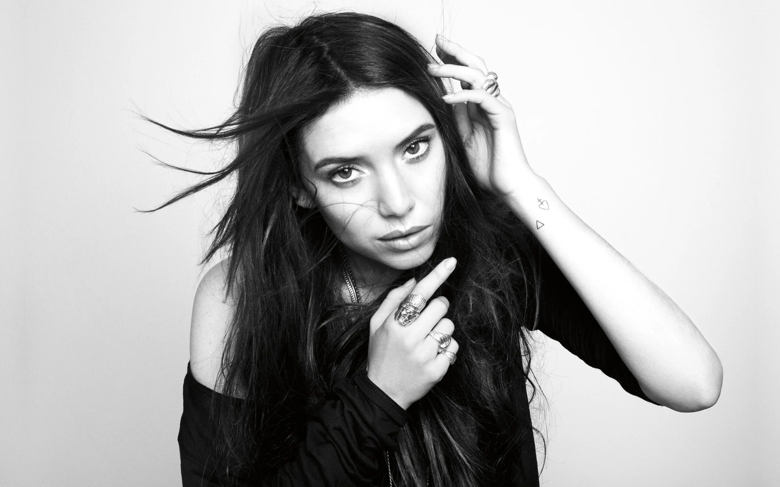 Little bit lykke перевод. Lykke li. lykke li певица. lykke li 2011. lykke li муж.