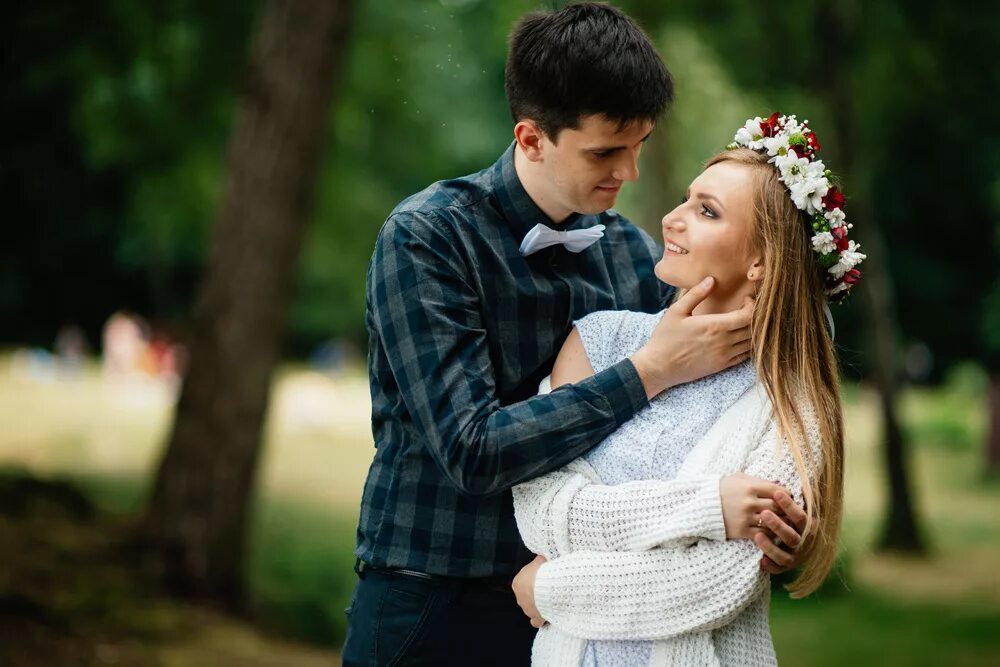 Реальные рассказы и истории любви. Предсвадебная лав стори. Love story фотосессия. Фотосессия в стиле лав стори. Лавстори идеи.