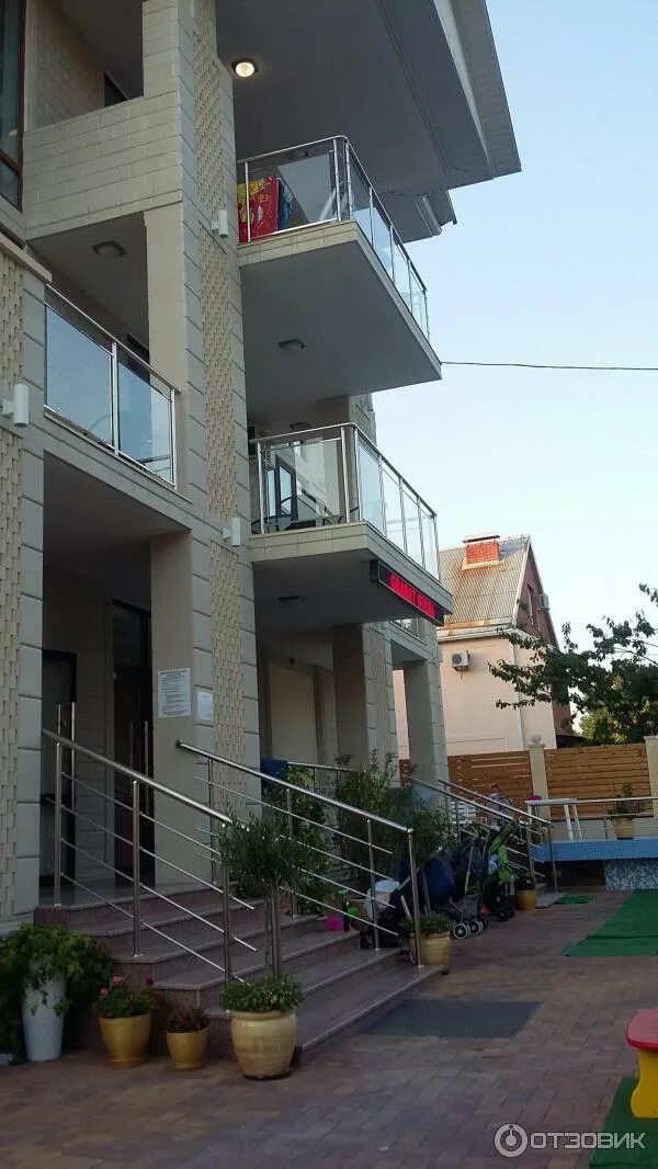 Гранат дивноморское. Отель гранат дивноморское. дивноморское отель гранат улица ленина. отель гранат дивноморское трагедия.