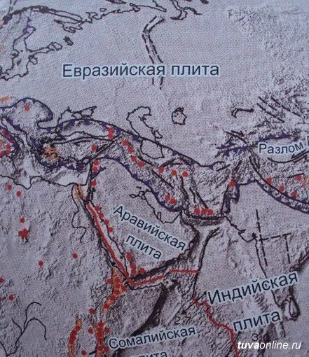 Индостанская плита. Евроазиатская плита форма рельефа. Евроазиатская плита форма рельефа. Тектоническое строение евразии 7 класс география. Евразийская плита на карте.