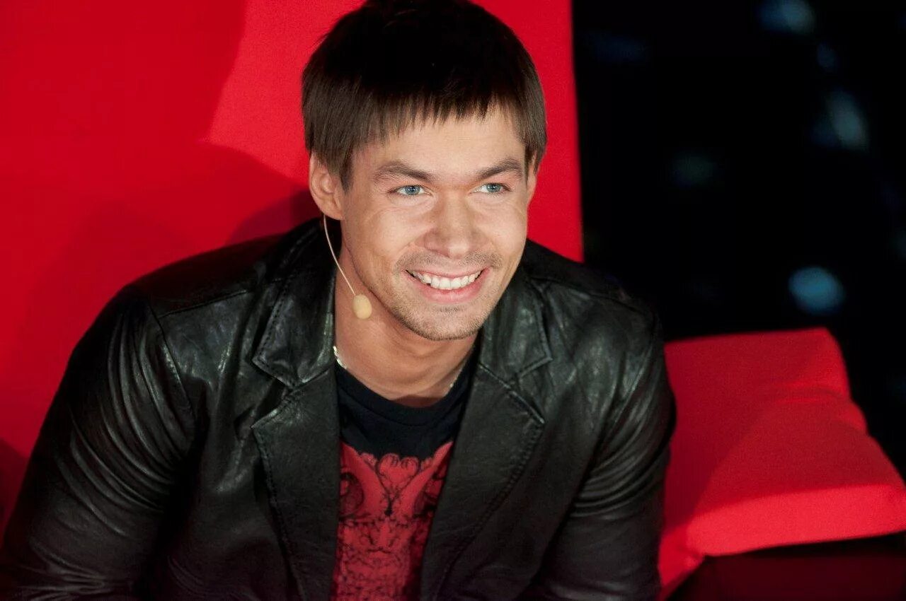 фабрика звёзд 4 стас пьеха. настоящая фамилия пьехи. стас пьеха 2020. настоящая фамилия пьехи. стас пьеха 2023.