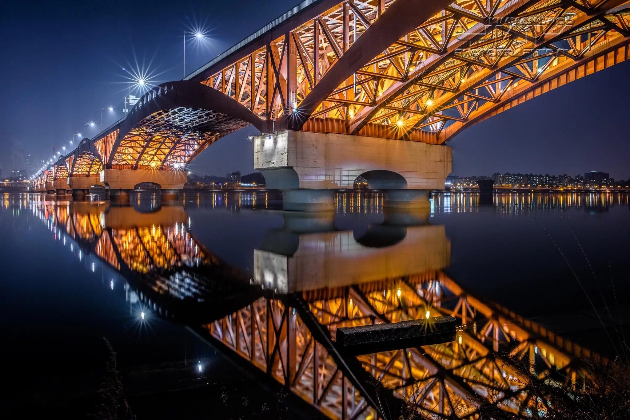 Телевизор HIBERG 65 4ktv- UTSR. Мост Банпо. Река Хан в Сеуле. Река Хан в Сеуле мост.