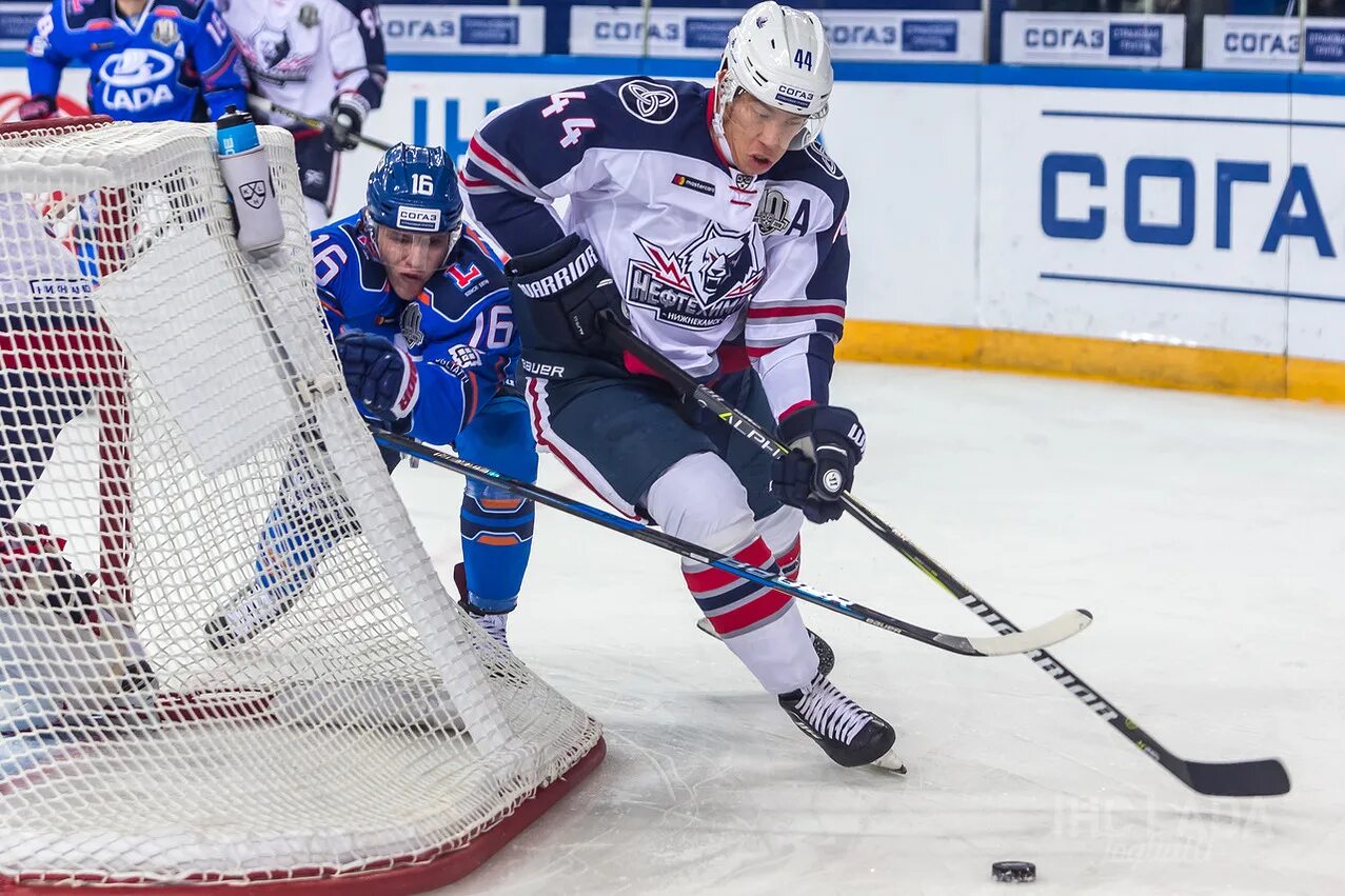 Рисунок нефтехимик. Шафигуллин нефтехимик. Кхл – нефтехимик. Торонто нью джерси превью. Торпедо нижний новгород.