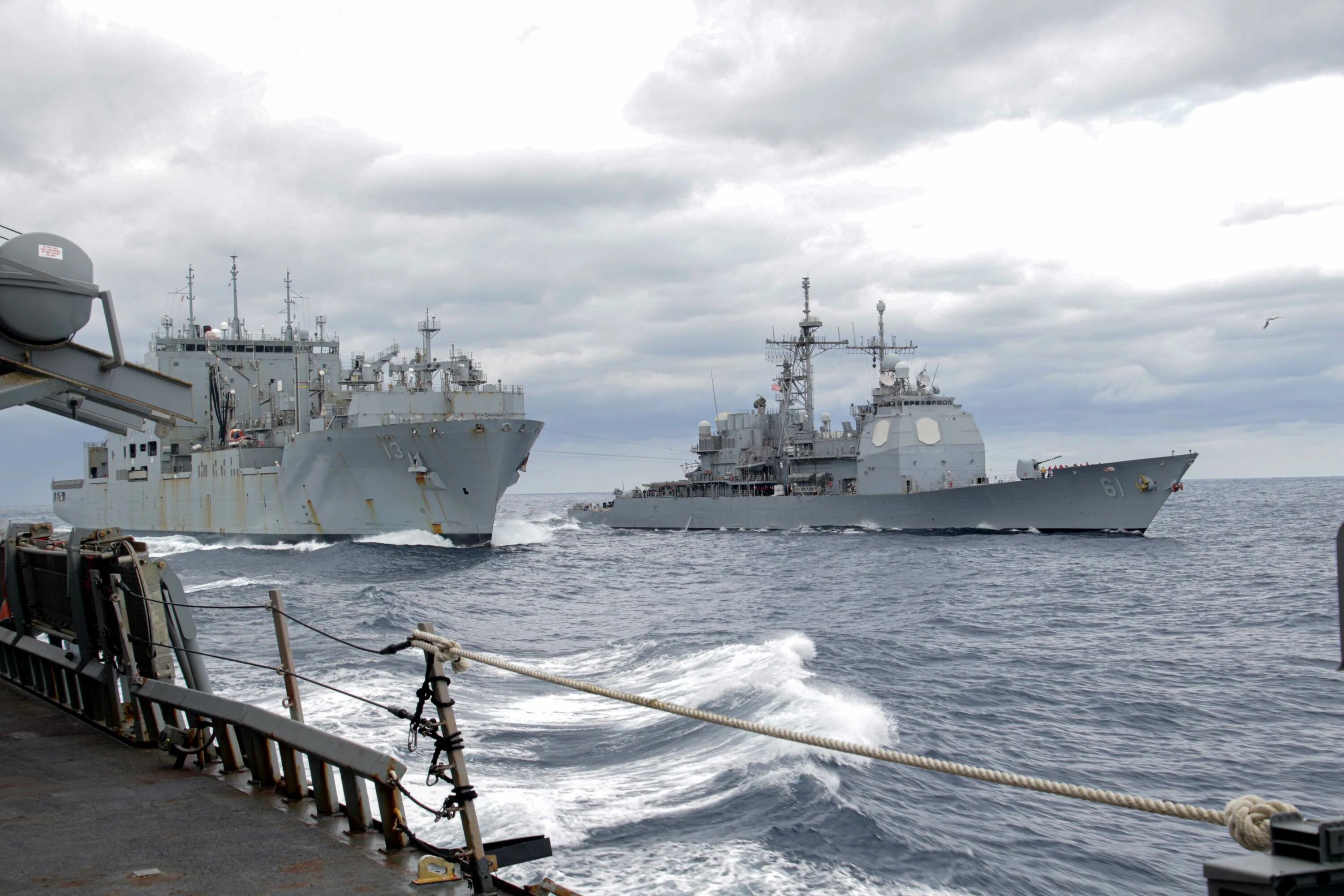 Фрегат 2000 эсминец 2500 сколько страниц. Эсминец thomas hudner. uss mahan ddg-72. вмс сша в черном море. маунт уитни корабль.