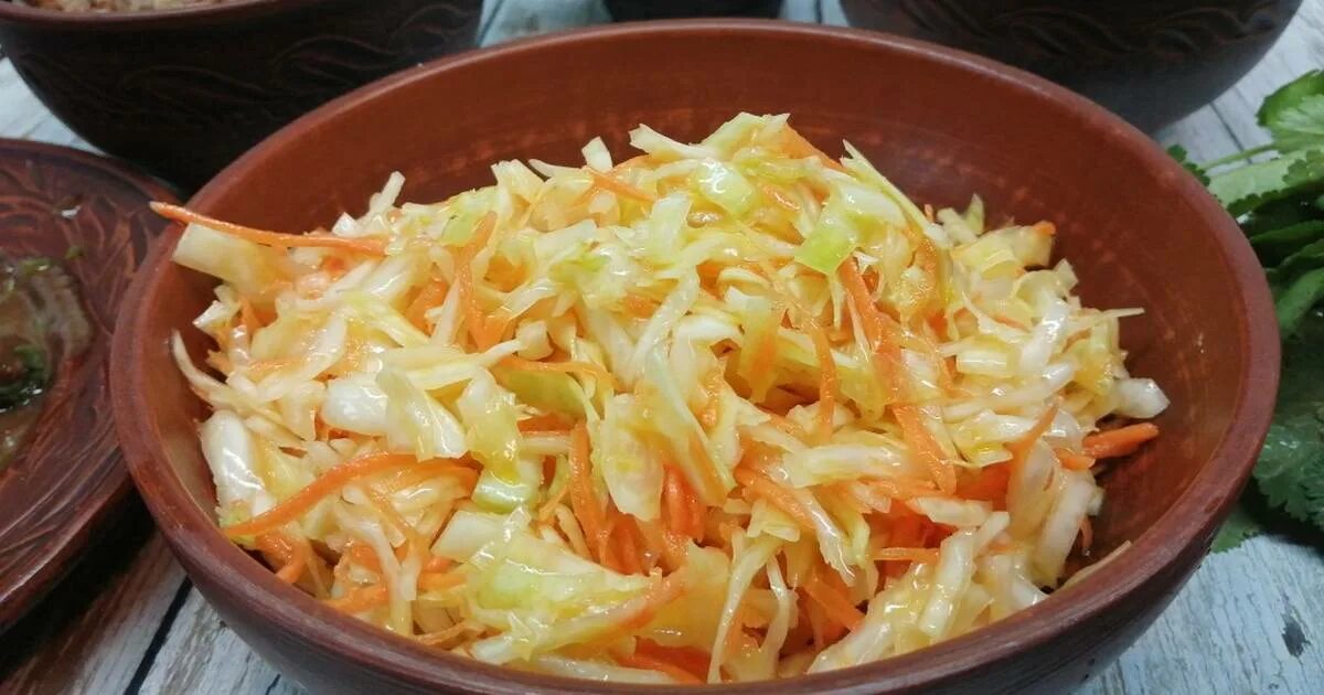 Капуста как в столовой. Салаты из капусты для школьной столовой. школьный салат с капустой. бабушкин салат. бабушкин салат рецепт.