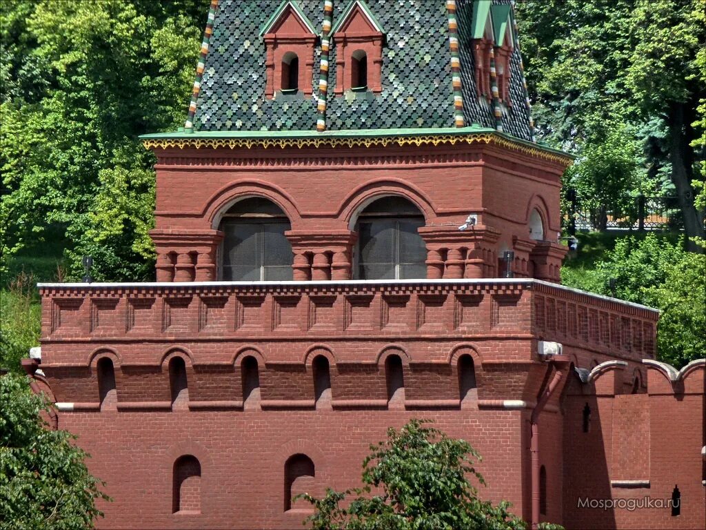 никольская башня московского кремля. вторая безымянная башня. петровская угрешская башня московского кремля. первая безымянная башня московского кремля. 2-я безымянная башня московского кремля.