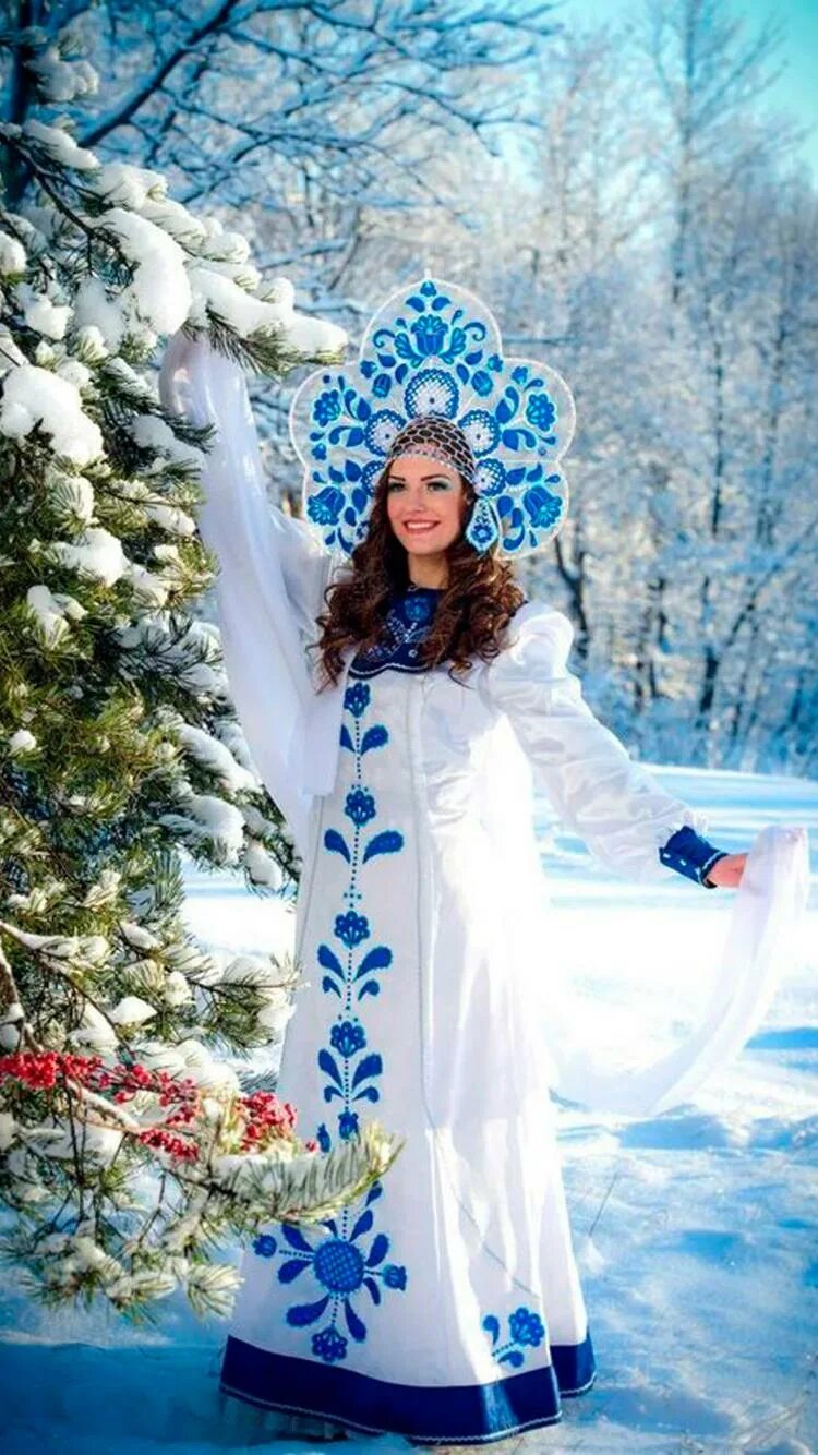 снегурочка костюм. новогодний туризм. дед мороз и снегурочка праздник. шубка снегурочки. настоящая снегурочка.