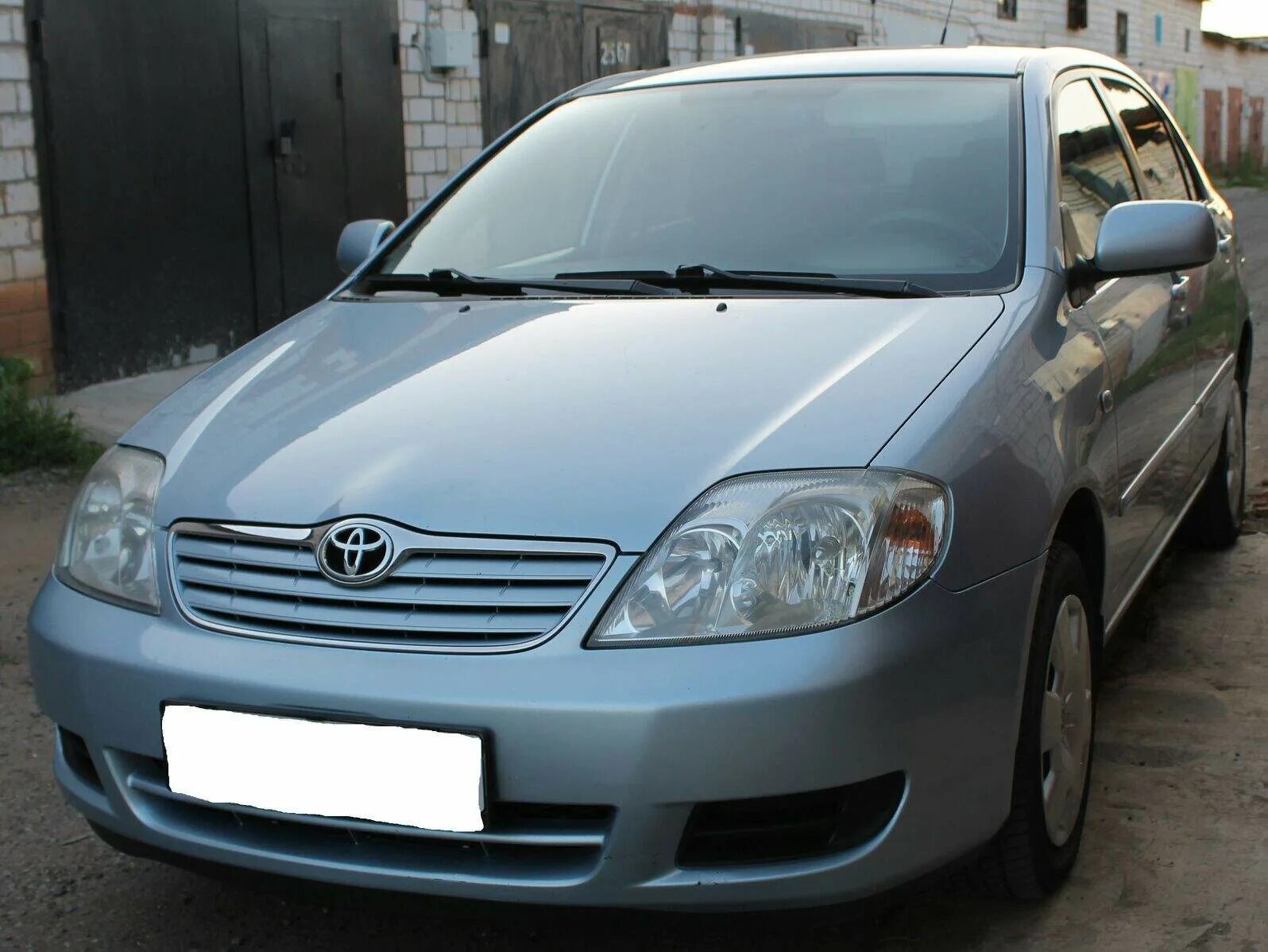 Toyota corolla 2006 серый. Toyota corolla седан 2005 год цвет серебристый фото зимние. Королла 2006 механика. Тойота королла 2006 года серый. 6 механика.