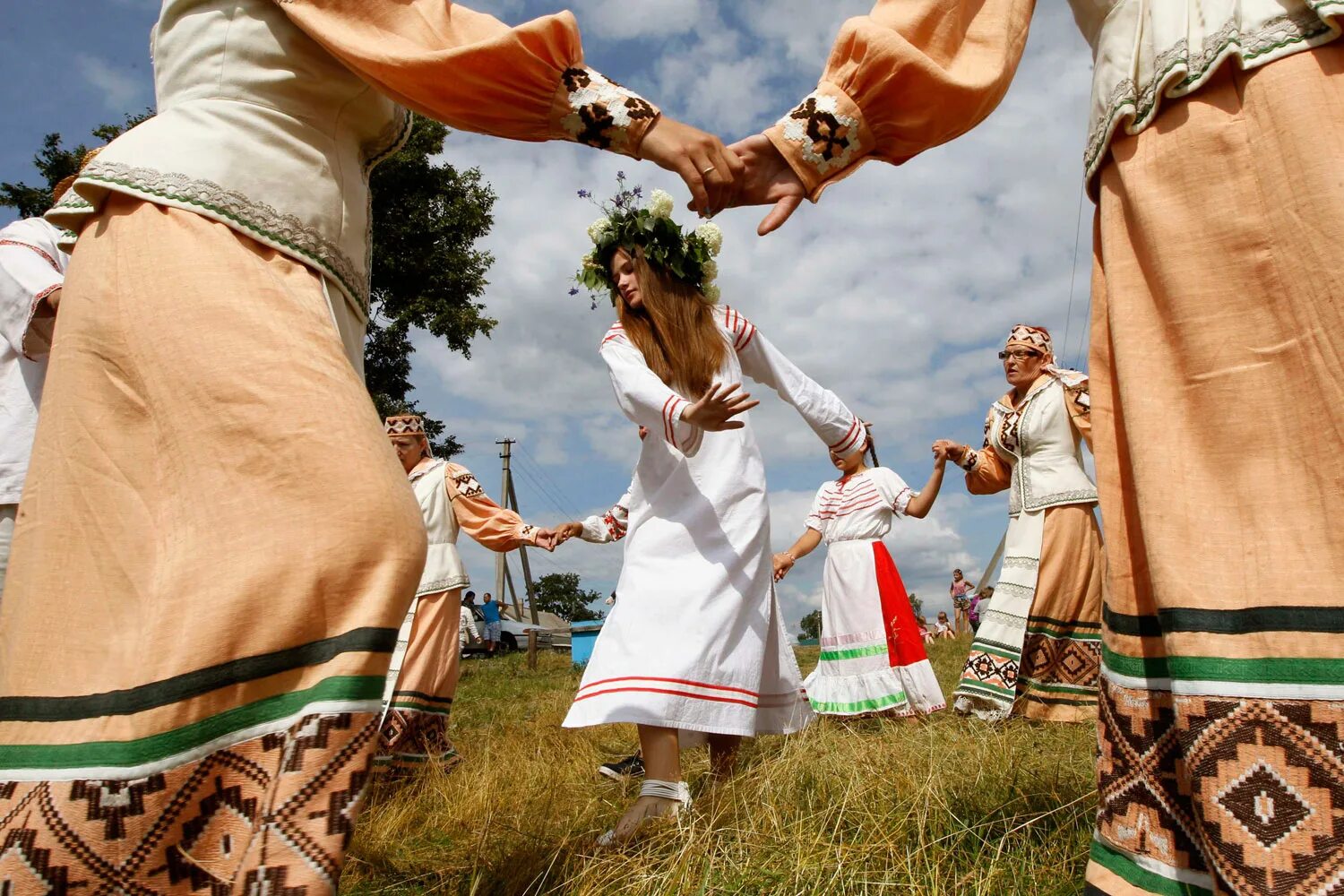 Белорусские национальная культура. Белорусские традиции. Обрядовые танцы. Славянские танцы. Национальная культура Беларуси.