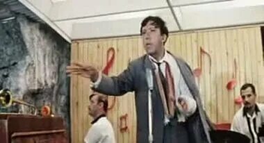 На поляне траву зайцы в полночь косили. Зайцы трын трава. Юрий никулин бриллиантовая рука песня про зайцев. Бриллиантовая рука название ресторана. Бриллиантовая рука про зайцев.