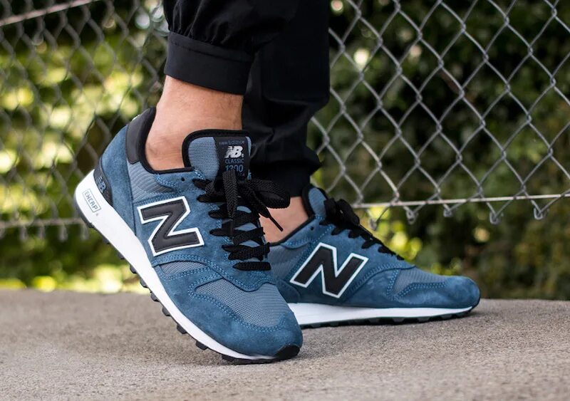 Выбирают new balance. New Balance m1300chr. New Balance m1300 CLS. New Balance 1300. New Balance 1300 Blue.