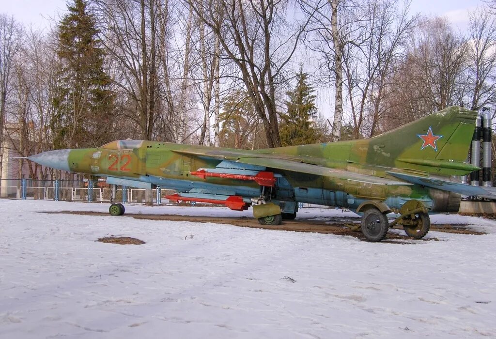 Су-27 ввс ссср. Миг 29 русские витязи. Погода в кубинке. Кубинка (авиабаза). 5т.