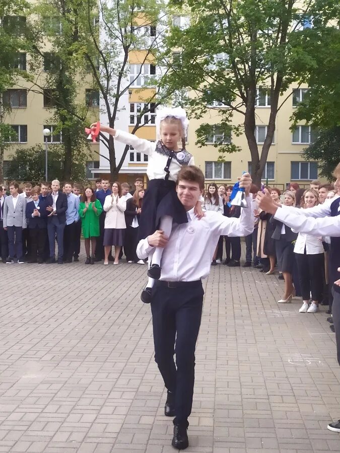Школа 4 минск. Минск школа 1. 138 школа казань. Минкс школа 138. Школа 77 минск.