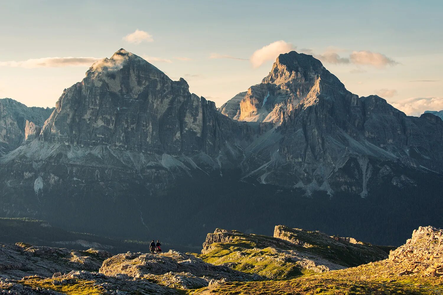 Mountain ancient mountain. Горы Анды Эстетика. Горы Гималаи Эстетика. Горная цепь Анды. Молодые горы.